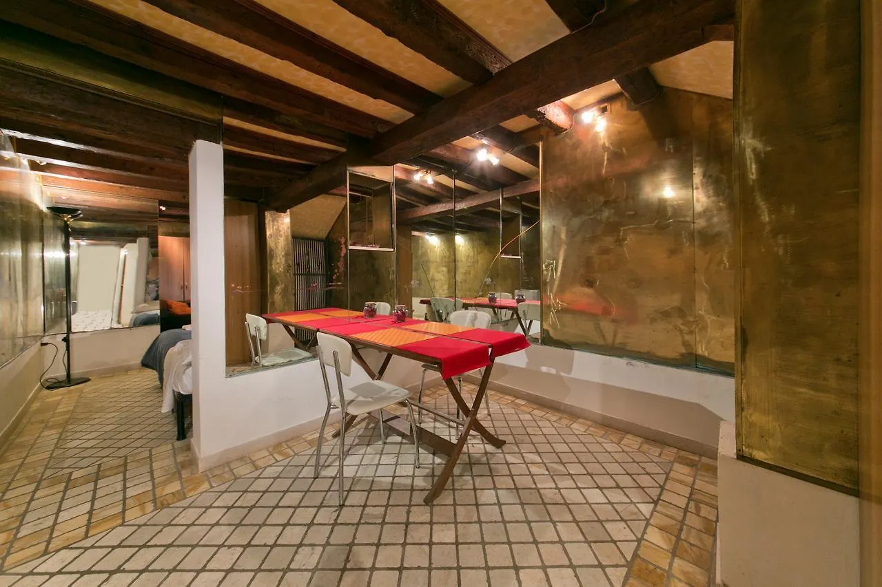 Apartment Budget San Marco Venice Italy